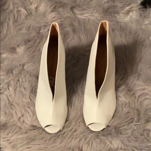 Women Leather ankle heel booties